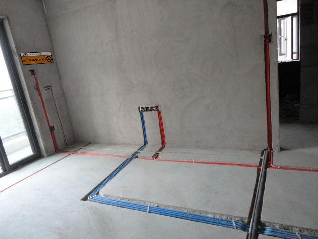 水电装修万万不要开槽了，聪明人都这样做，既方便又省钱