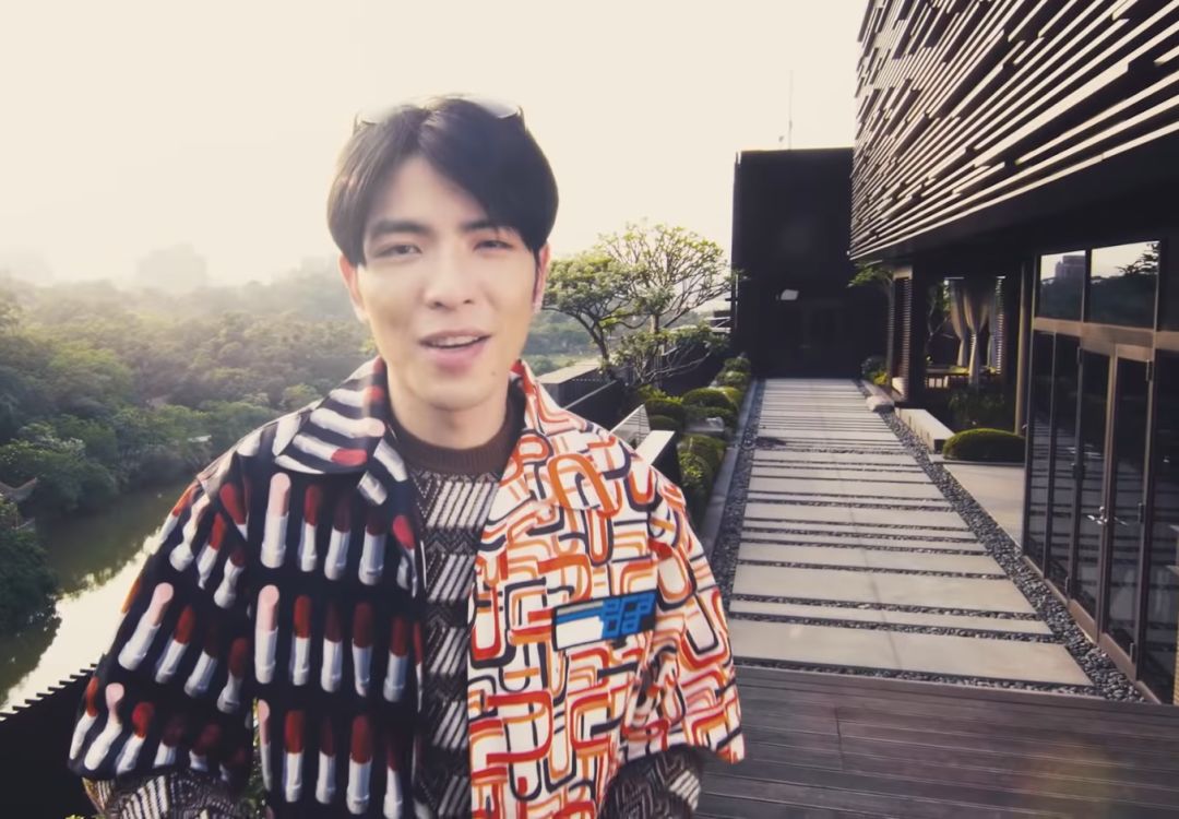 萧敬腾8层豪宅曝光：你有多强大，就有多自由