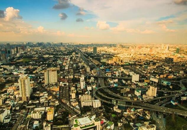 为何大家都不建议回老家买房？内行人做了详细分析，刚需：懂了