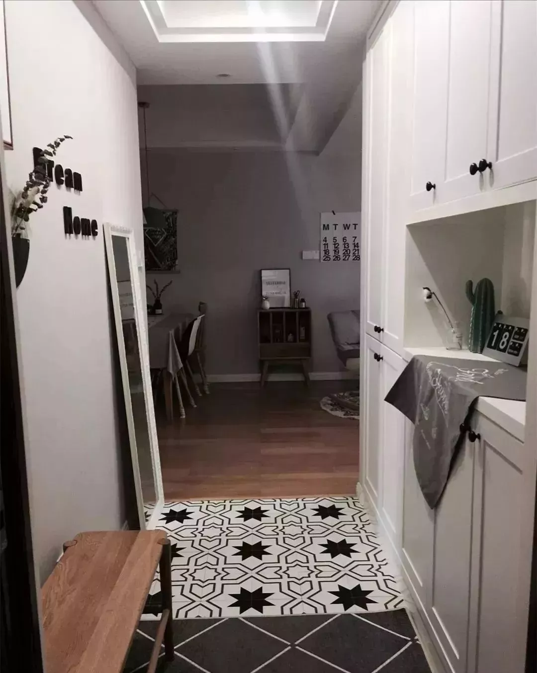 不懂自家玄关该如何设计？给它配上这样的鞋柜就好