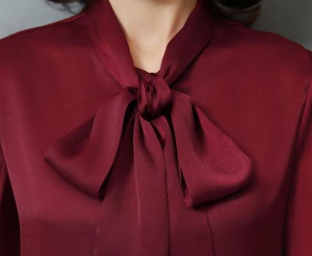 若你是36—48岁，建议拿下这“缎面衫”，不俗不媚优雅