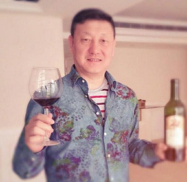 带你看看韩磊住的豪宅，三代同堂生活依然很融洽，平时很宠孙女