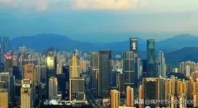 深圳首批历史违建“领证”了! 龙岗区率先核发确认“房产证”