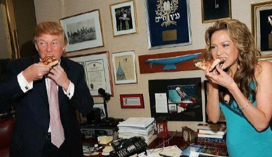 特朗普|看了奥巴马在办公室，再看特朗普在办公室，真搞笑！