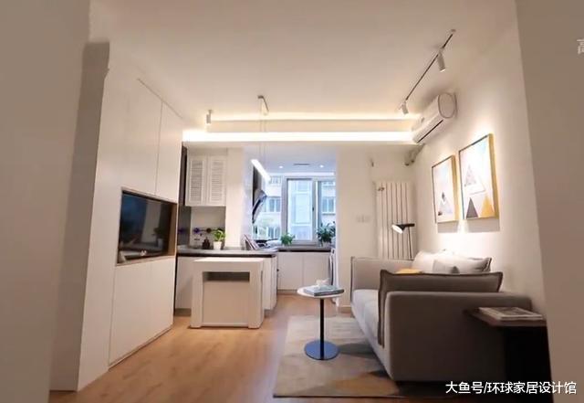 一家5口挤40㎡，厕所不到1㎡，站在马桶上洗澡，爆改后多三间房