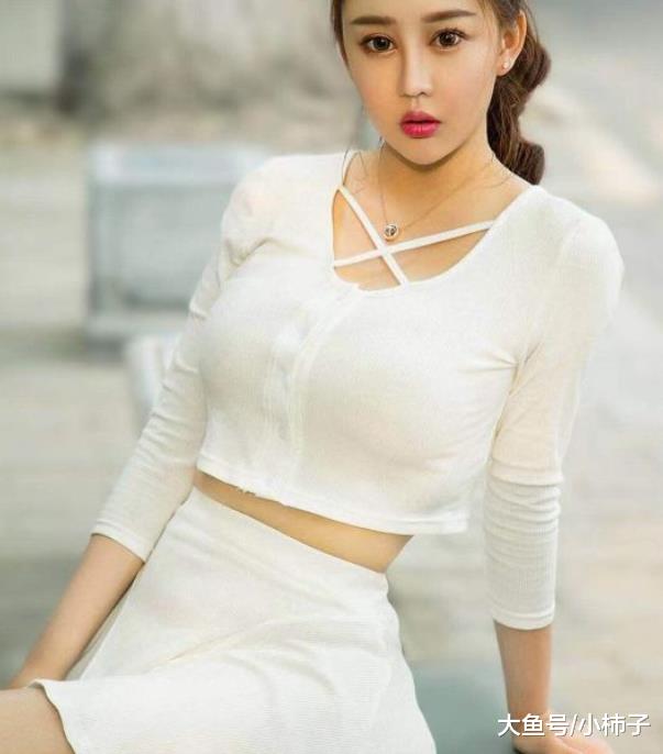 小姐姐可以美，但美成这样确实有点过分了吧？