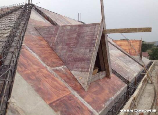 老爹狂砸40万建的两层小别墅, 邻居们都说好, 却被儿媳喷的一无是处