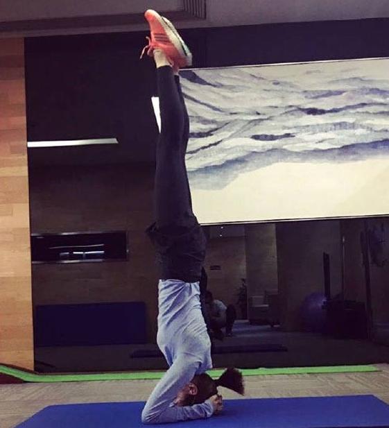 带你看看江疏影现实的豪宅，房子面积真大，头次见装修这么豪华