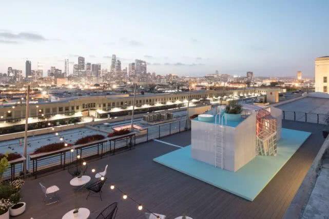 用 15㎡ 盖的超现实小屋, 颠覆你对房子的想象