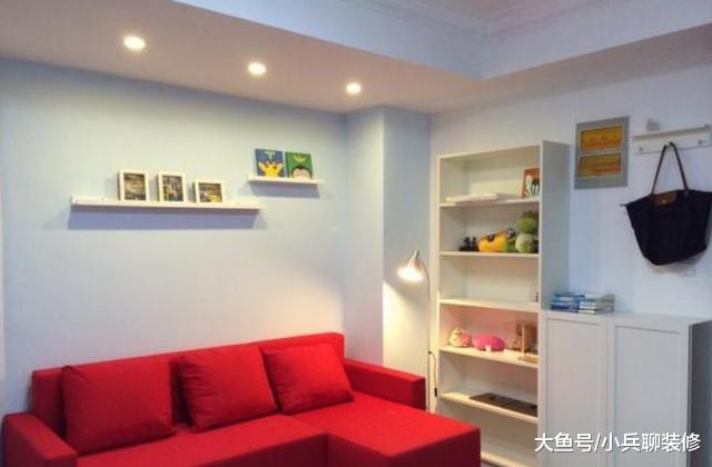 老公在餐厅打了个地台，“变”出一间房！漂亮极了，客人抢着睡！