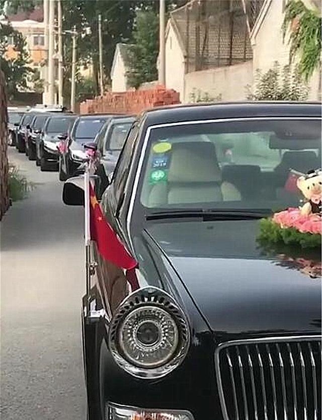 北京一富二代用红旗L5做婚车，网友看后称：有钱也不一定叫得到!