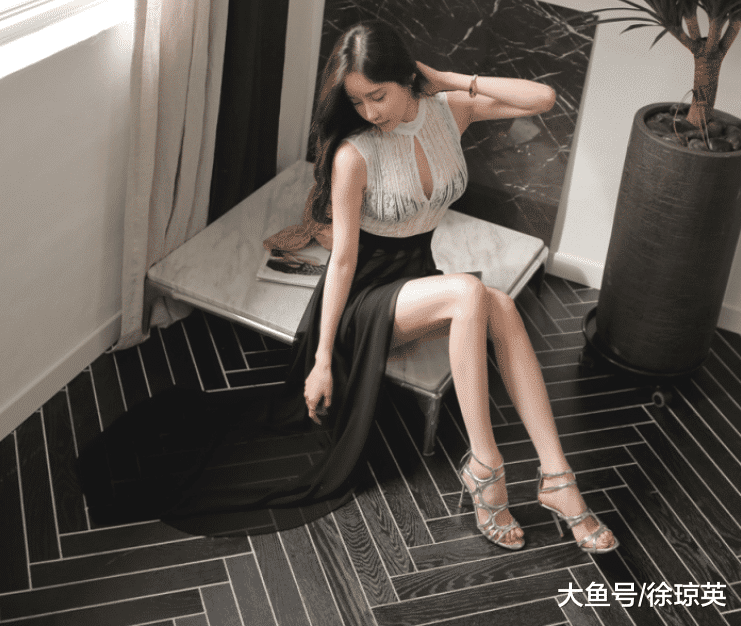 摄影：夏天应该这样穿，凉爽又迷人！