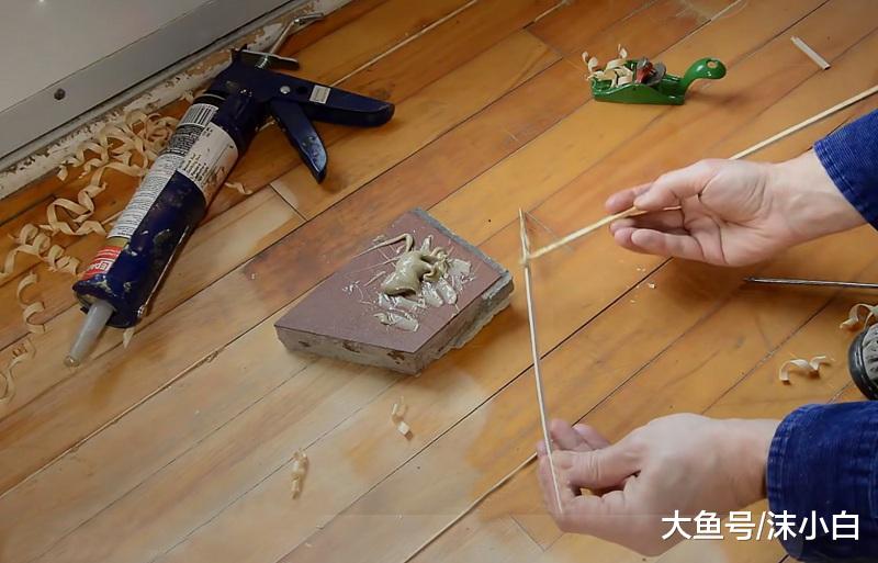 旧地板别再撬掉换新了，看我家老师傅这样磨一磨，再用10年！