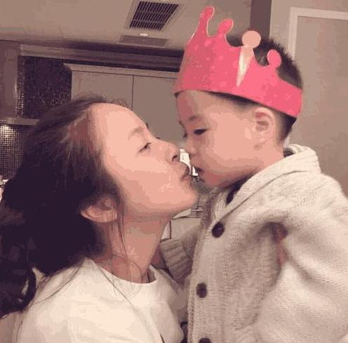 参观连奕名现实的豪宅，茶室设计最豪华，装修造价过百万