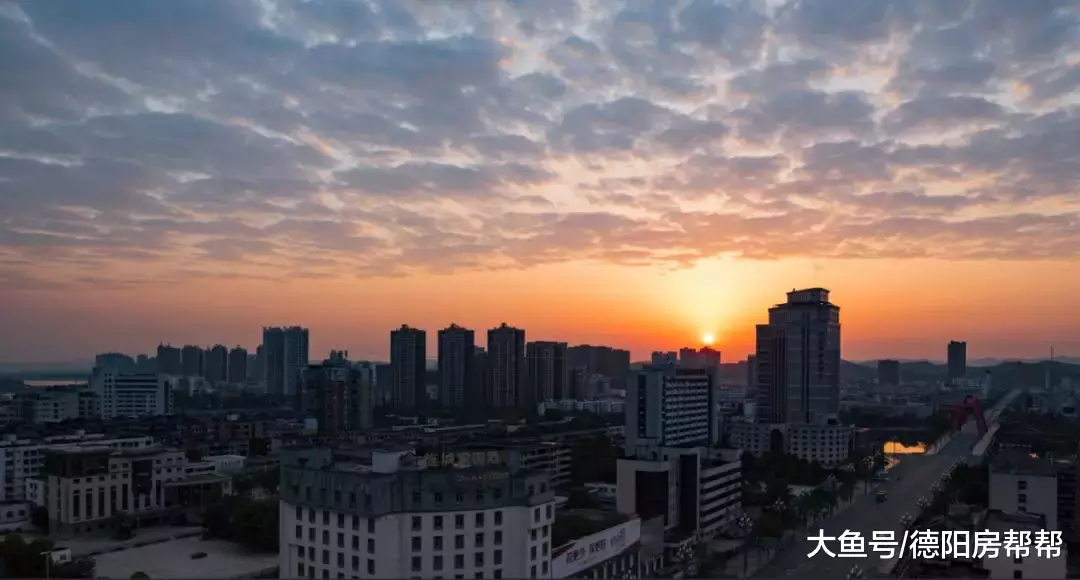 买房遵循3公里生活圈，一年车费都能省9000块！