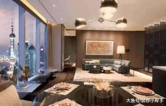 演员黄晓明晒出自家豪宅, 在海边的别墅, 但是一年却没住几天