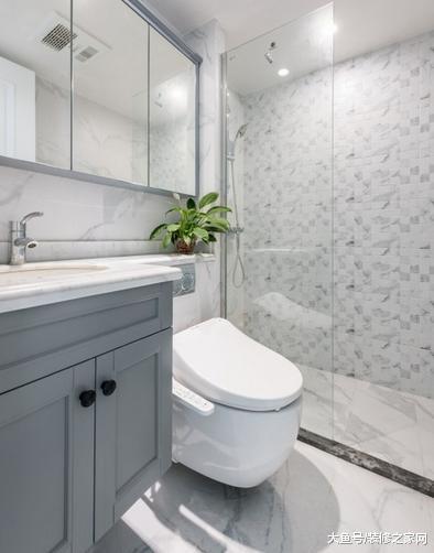 晒晒上下两层的新房，每个卧室都带阳台