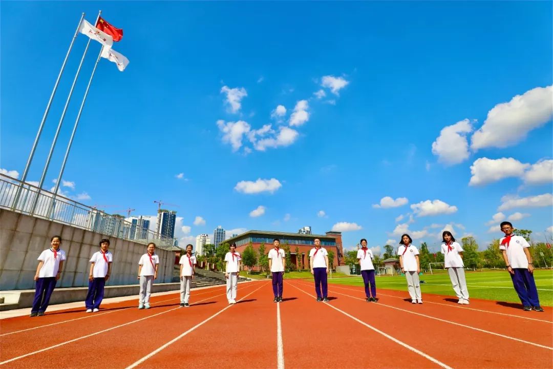 你知道工作生活在园林中的感觉吗？赶紧来天府新区体验下