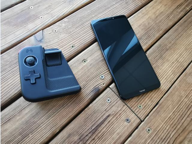 两年磨一剑，旗舰水准的荣耀Note10