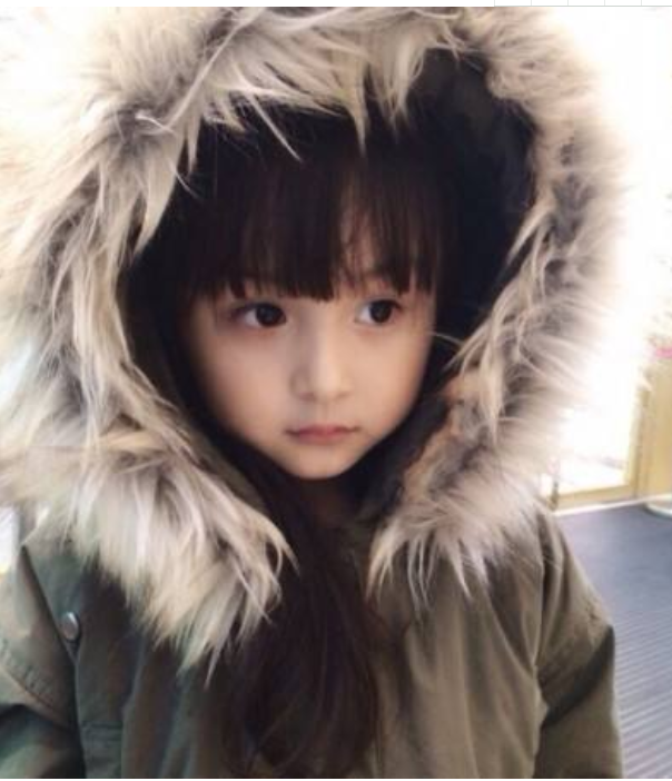 她2岁出道年收入破7位数,因颜值太高被禁止整容,今成这般模样