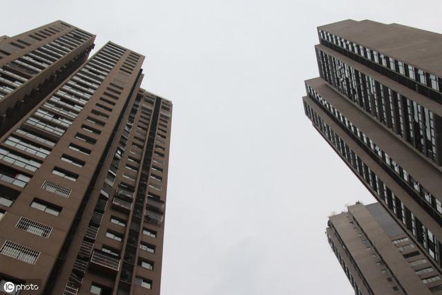 用流血的经历告诉你，楼市还能不能投资，某炒房者已亏损500万