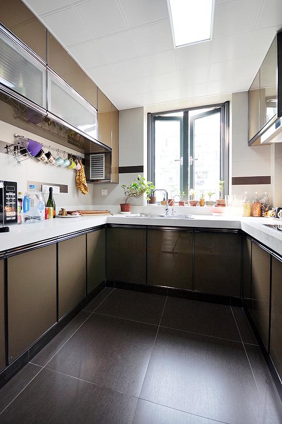 老婆7.6万半包装的房子，这逼格真是绝了