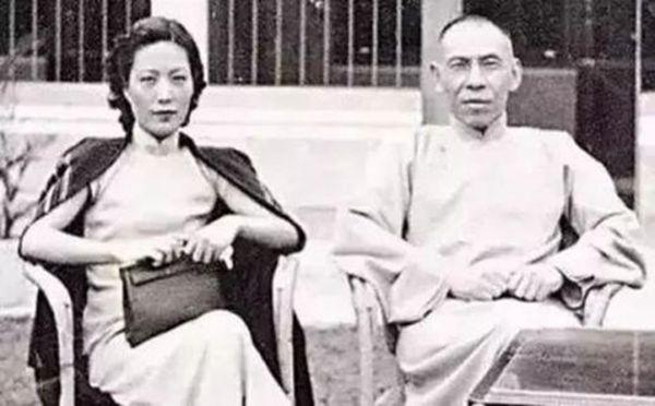 万墨林目不识丁，却凭这四个原因，成为杜月笙身边唯一红人