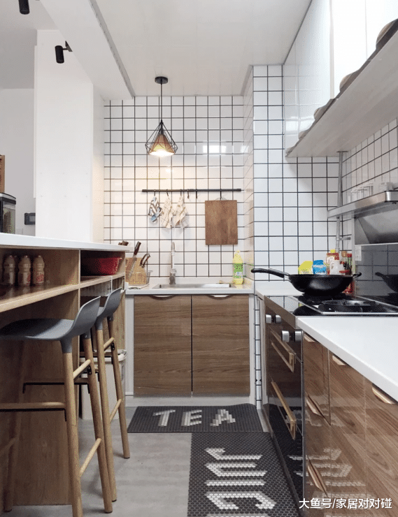 69㎡小宅, 打通沙发墙实用极了! 阳光房改餐厅把人迷住, 晒晒全屋