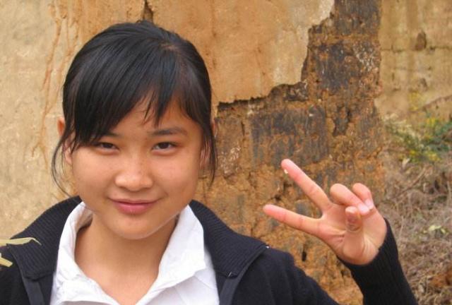 农村俗语：不看家中妻，但看身上衣，道出心酸，过去女人不容易！