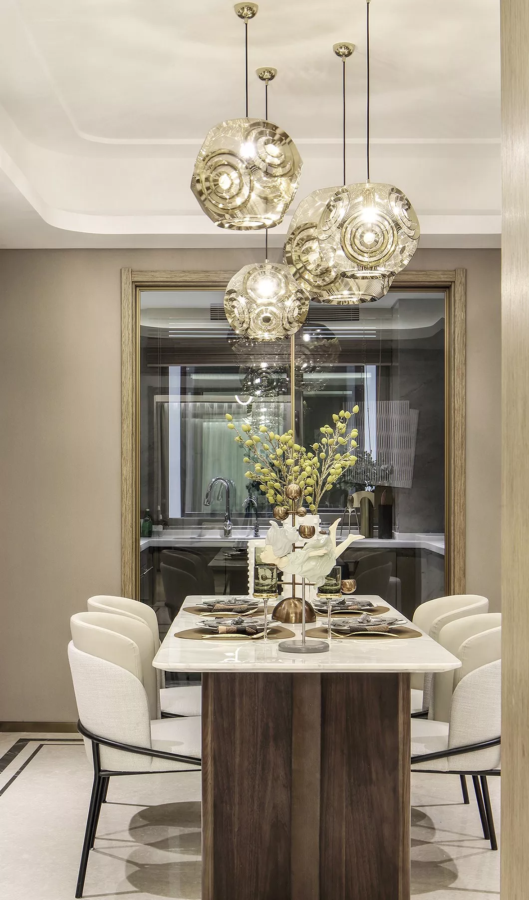 轻奢，符合年轻人的潮流审美！