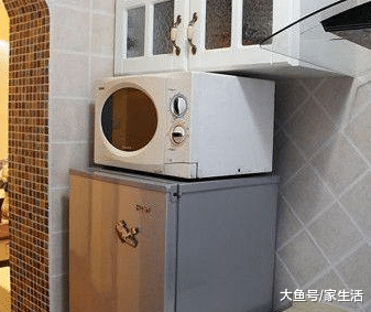 冰箱上万万别放这几种物品，哪怕是一样，再富裕也可以越住越穷