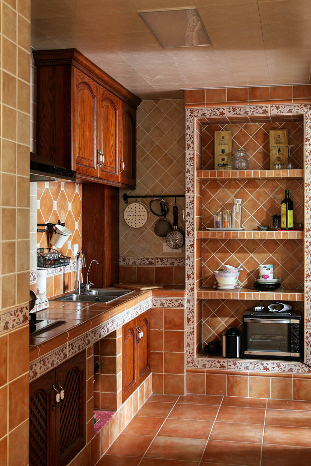 复古美式乡村田园风，这样的装修还挺别致的呢！喜欢这样的美！