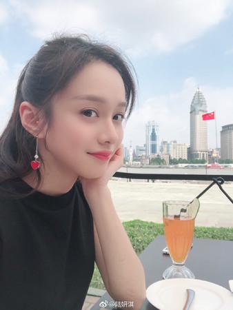 《知否》女星遭爆是吴秀波的小四，2人曾同游欧洲