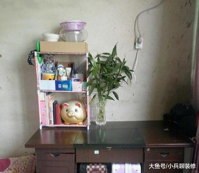 深圳宝安1250元的出租屋，全家睡一张床，厨房估计你都没见过！