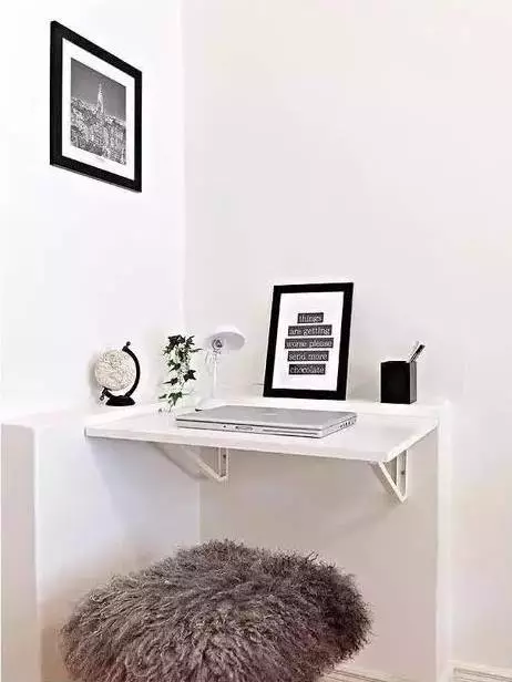 在小户型里做个迷你的书房，大概只需要花1平米空间