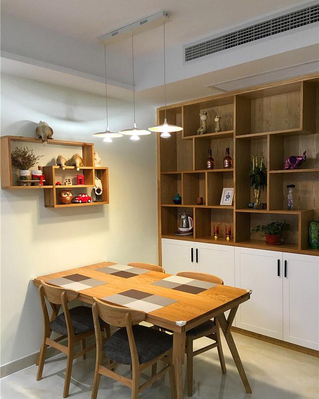 装修大半年终于完工了，主卧阳台改书房设计太聪明了，晒晒装修