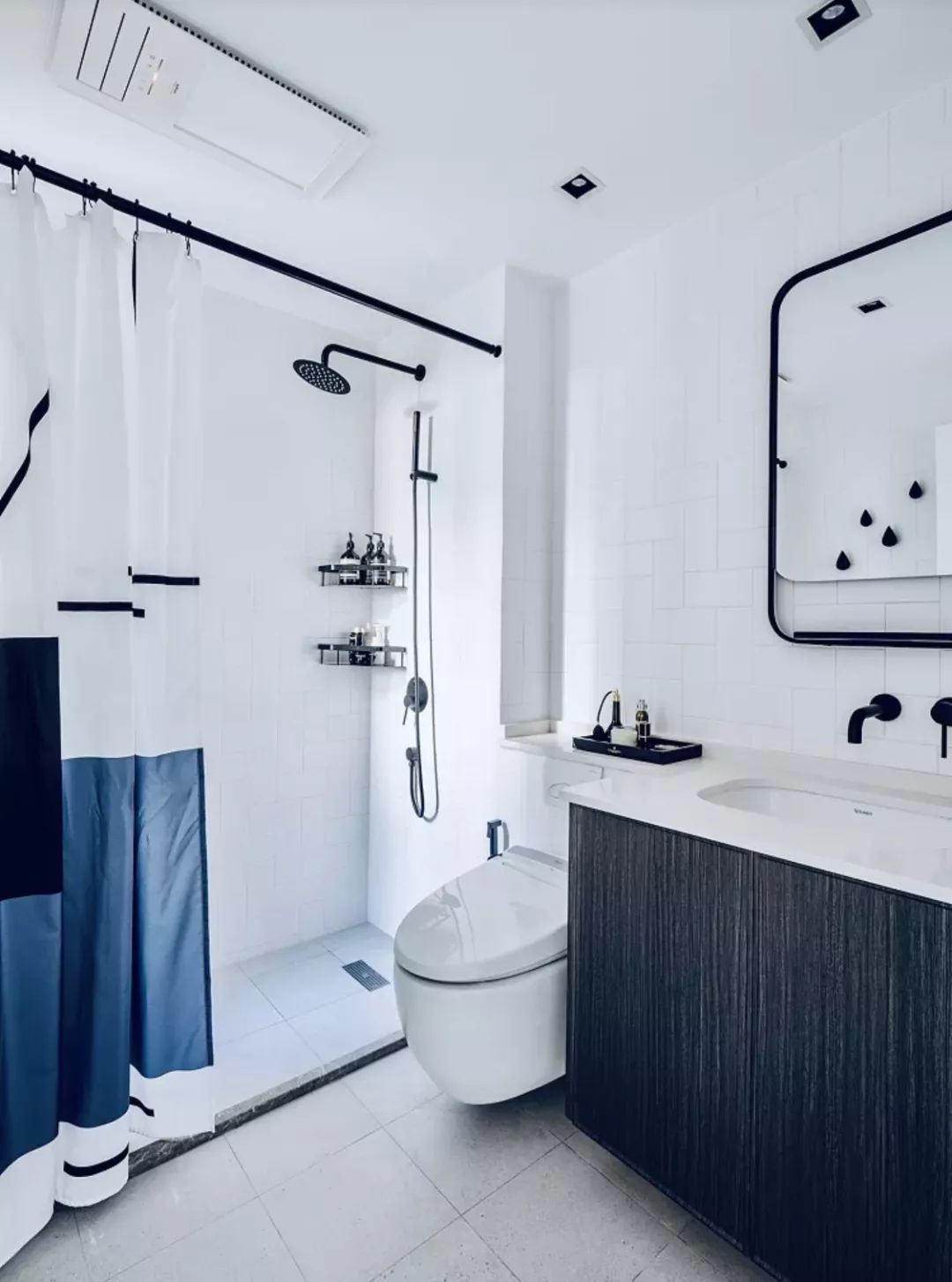 玻璃or浴帘，淋浴房用什么隔断好？