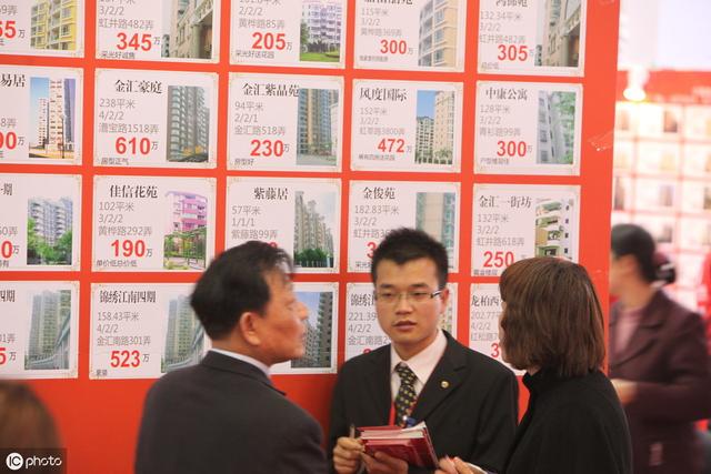 为何“二手房交易”都是通过中介而不是房东呢？中介无意说出答案