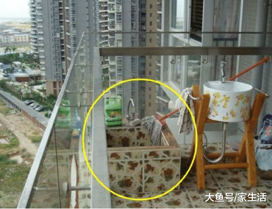 邻居装修阳台坚持做个洗衣池，开始还笑他不实用，入住我就知错了