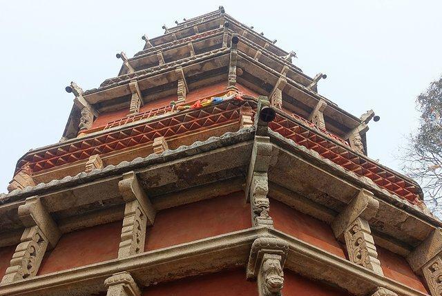 楚王拿出朱元璋留下的一把金椅，错过救命机会，最终被张献忠沉江