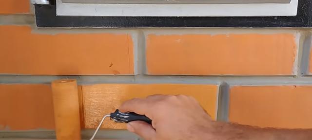 农村柴火灶出了新设计！占地不到1平米，空心砖砌好了，嵌入烤箱好实用