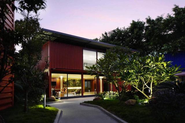 盖房子别用钢筋水泥了，如今流行这种材料，时尚结实还便宜