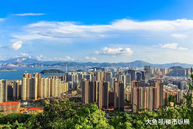 又有专家说：2.2亿农民进城，房价难下跌，恒大智囊：房价没到顶