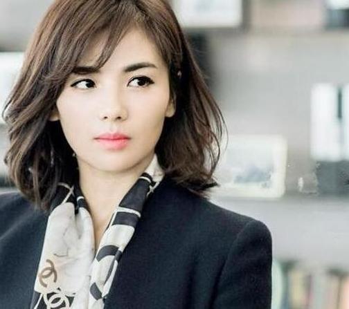 ?参观刘涛现实的豪宅，院子设计白色雕像，复出后吸金力超强