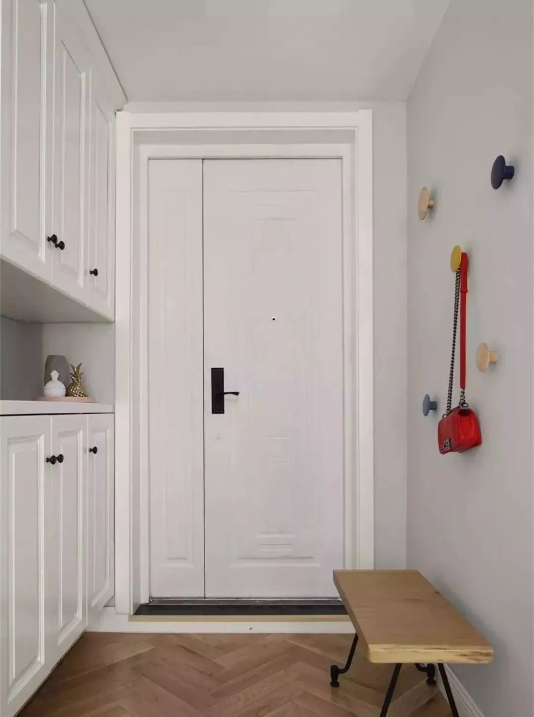 不懂自家玄关该如何设计？给它配上这样的鞋柜就好