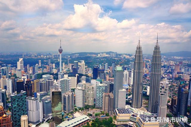 儿女双全，父母先给女儿买房，儿子不开心了：“你们重女轻男！”