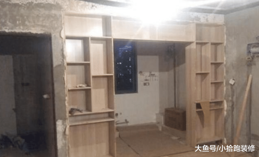 师傅说给厨房两边做上柜子很实用, 起初没在意, 最后很惊喜