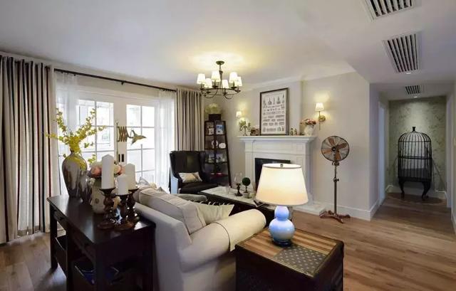 用石膏线装天花，客厅都美爆了！