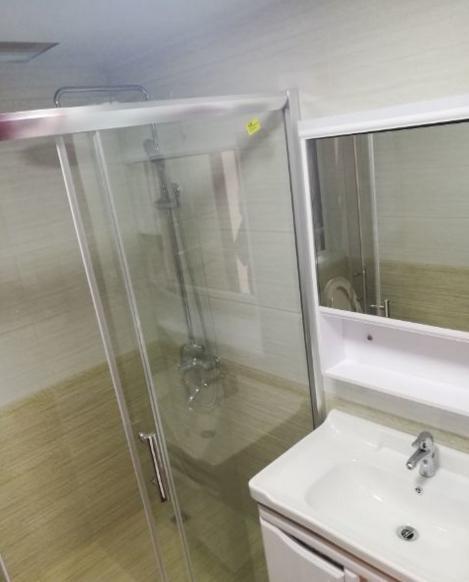 新房硬装终于结束了，6万简装效果还不错，打扫完晒晒