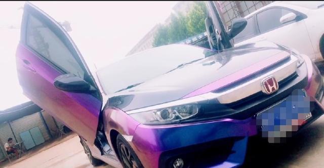 小伙花15万买了台思域就去改装，女友：再改也成不了跑车